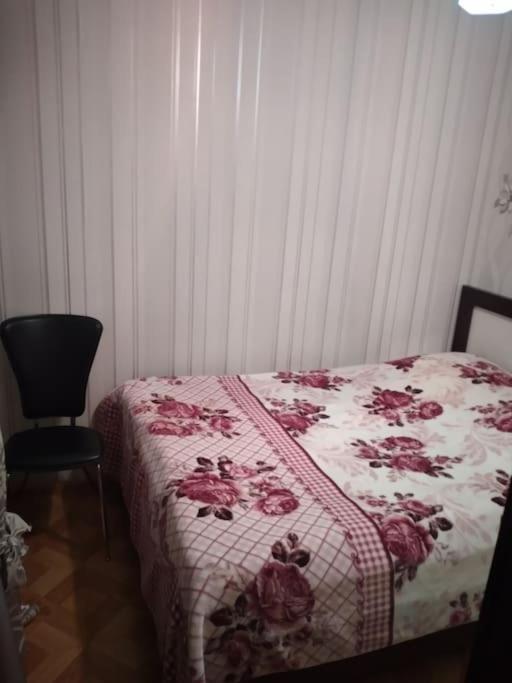 Izi'S Cozy Apartment Кутаїсі Екстер'єр фото