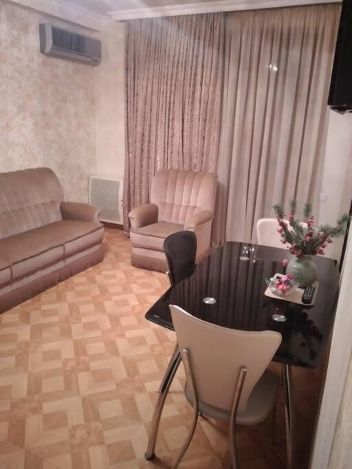 Izi'S Cozy Apartment Кутаїсі Екстер'єр фото